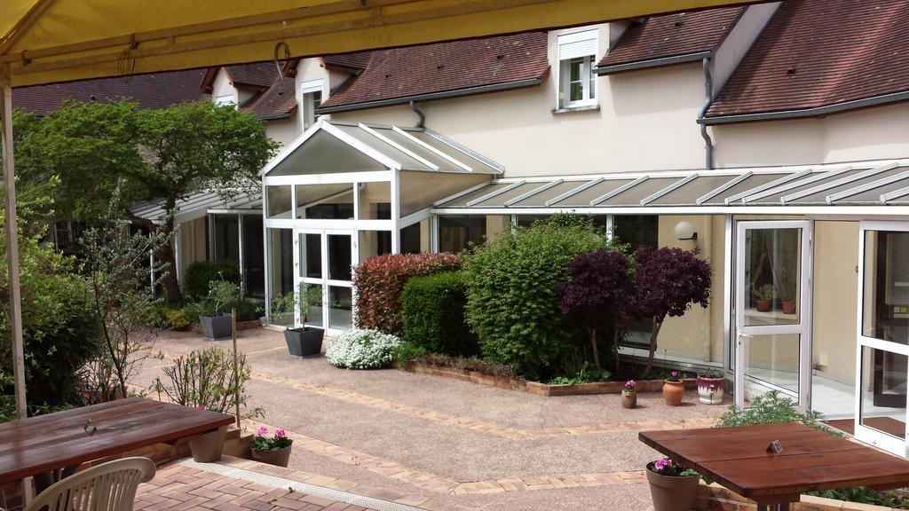 Logis Hotel "Ici M'Aime" Rouvray  ภายนอก รูปภาพ
