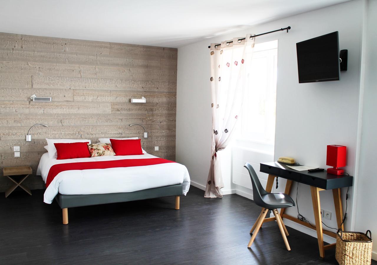 Logis Hotel "Ici M'Aime" Rouvray  ภายนอก รูปภาพ