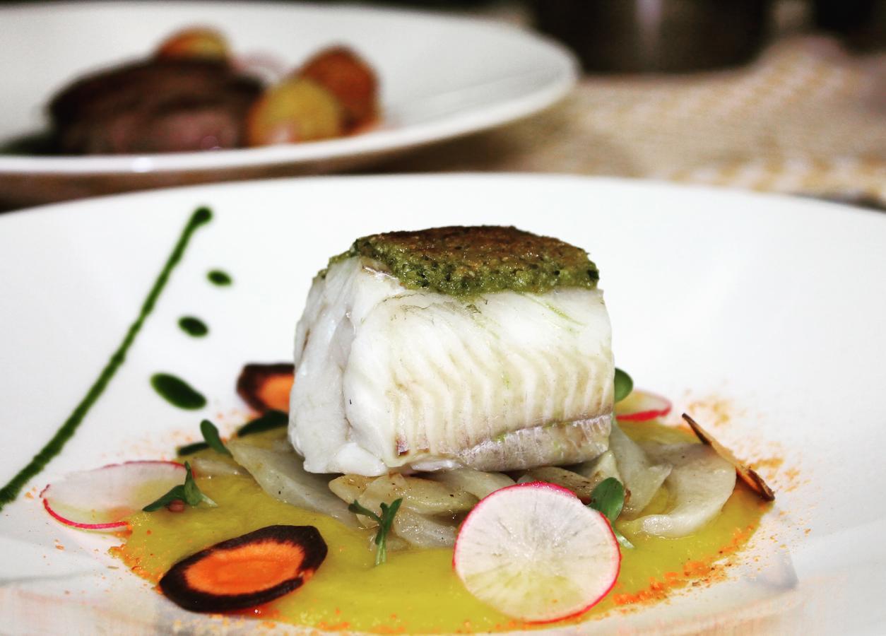 Logis Hotel "Ici M'Aime" Rouvray  ภายนอก รูปภาพ