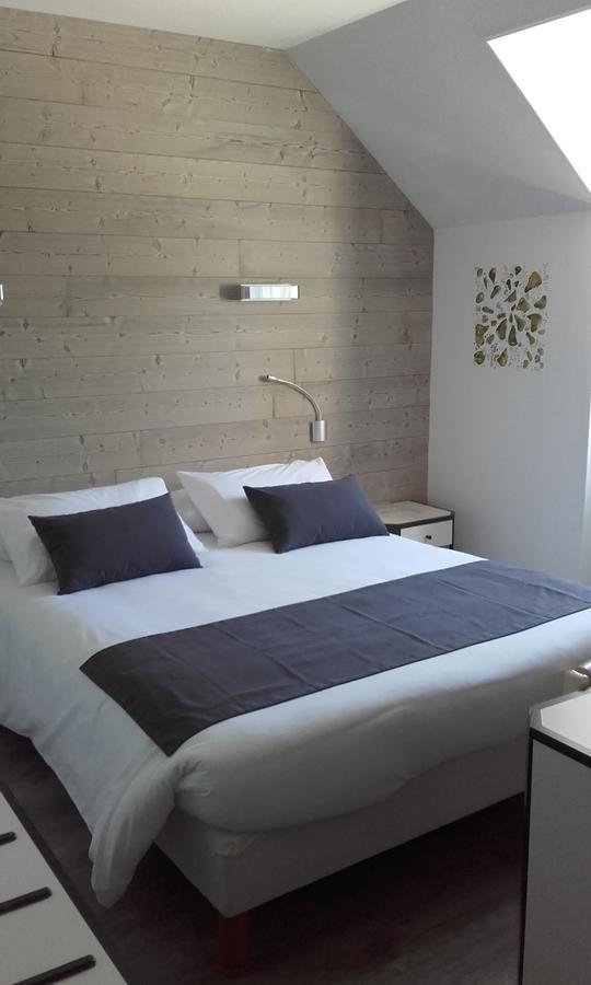 Logis Hotel "Ici M'Aime" Rouvray  ภายนอก รูปภาพ